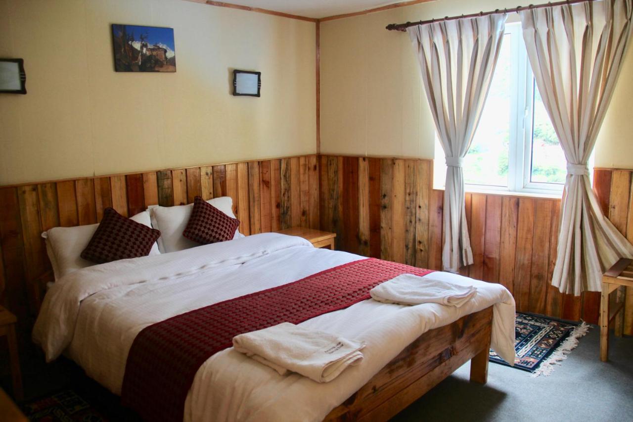 Panorama Lodge And Restaurant Namche Bazar Exterior photo